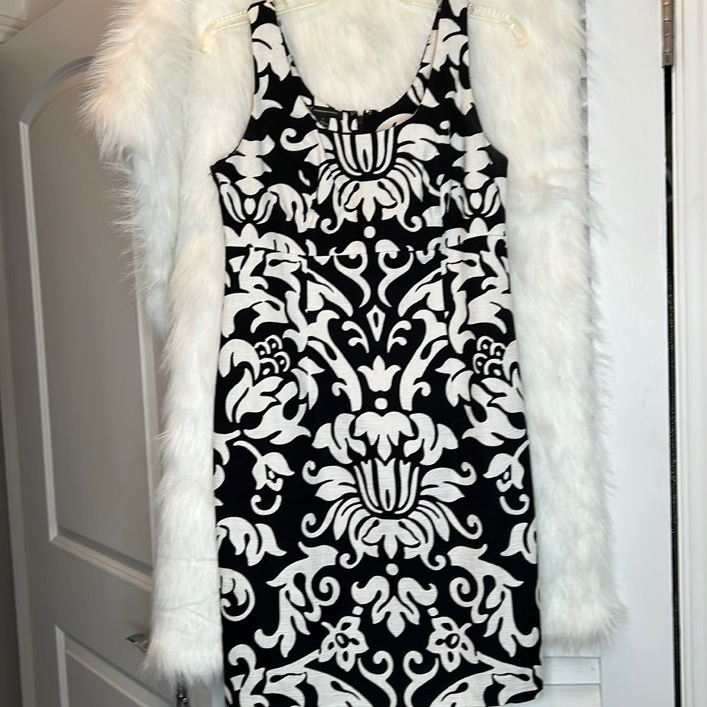 Beautiful and eye catching ! INC International Concepts Dress